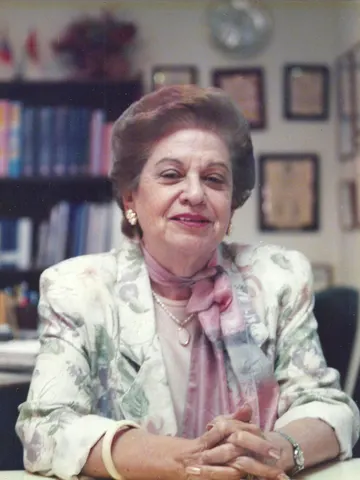 María Bello de Guzmán, Fundadora, FUNDEMUL